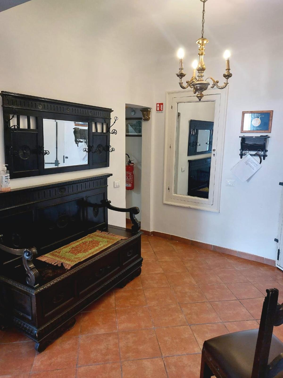 Casa Del Parlamento Appartement Palermo Buitenkant foto