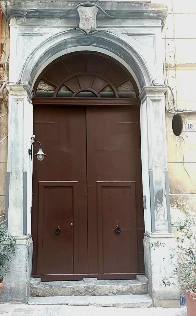 Casa Del Parlamento Appartement Palermo Buitenkant foto