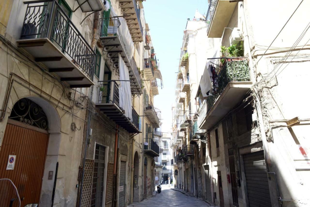 Casa Del Parlamento Appartement Palermo Buitenkant foto